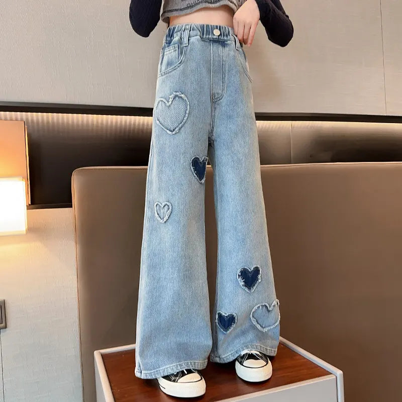 Big Girls School Wide Leg Pants with Heart Design Casual Loose 2025 New Spring Fashion Long Jeans Children Korean Style Trousers
